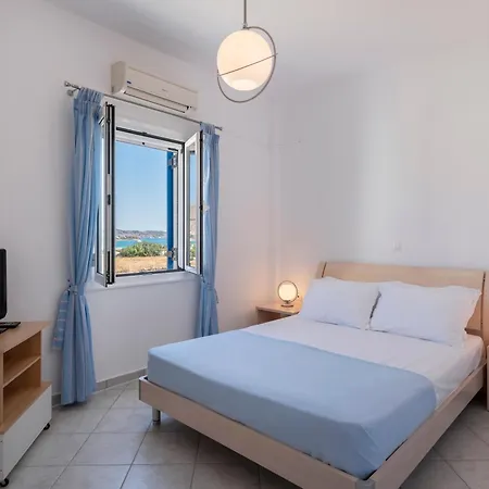 Emma's Summer House Σπίτι διακοπών Λειβαδιά
